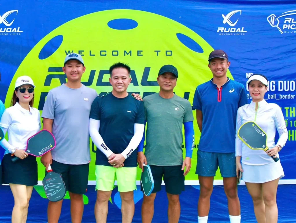 Cách tham gia các câu lạc bộ pickleball địa phương làm thế nào để tìm đối tác chơi tốt nhất