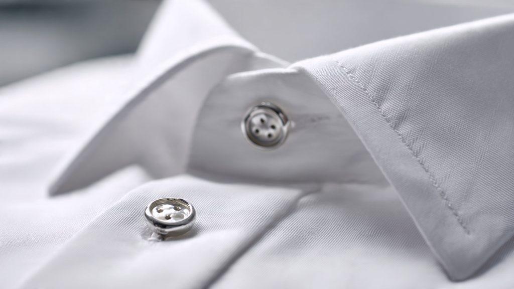 Áo sơ mi trắng cao cấp Aristino - Quà tặng sếp lên chức ý nghĩa.