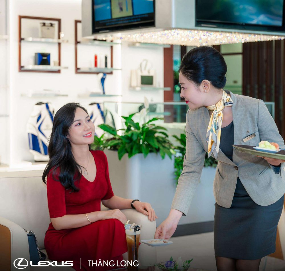 dong phuc lexus thang long 12