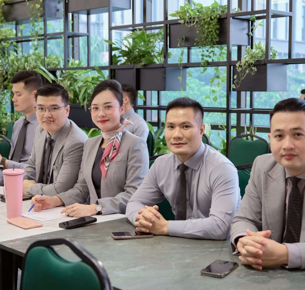 dong phuc lexus thang long 13