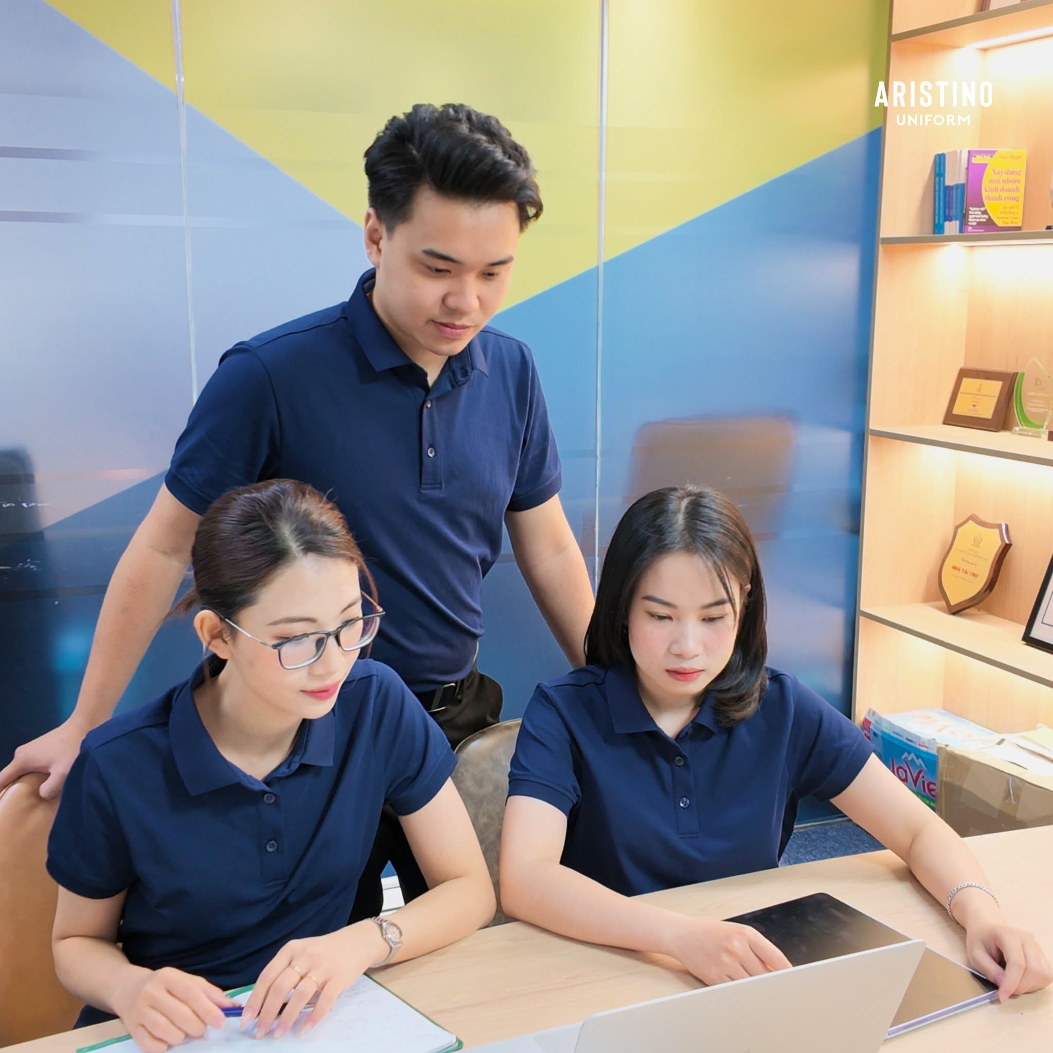 đặt áo polo theo yêu cầu